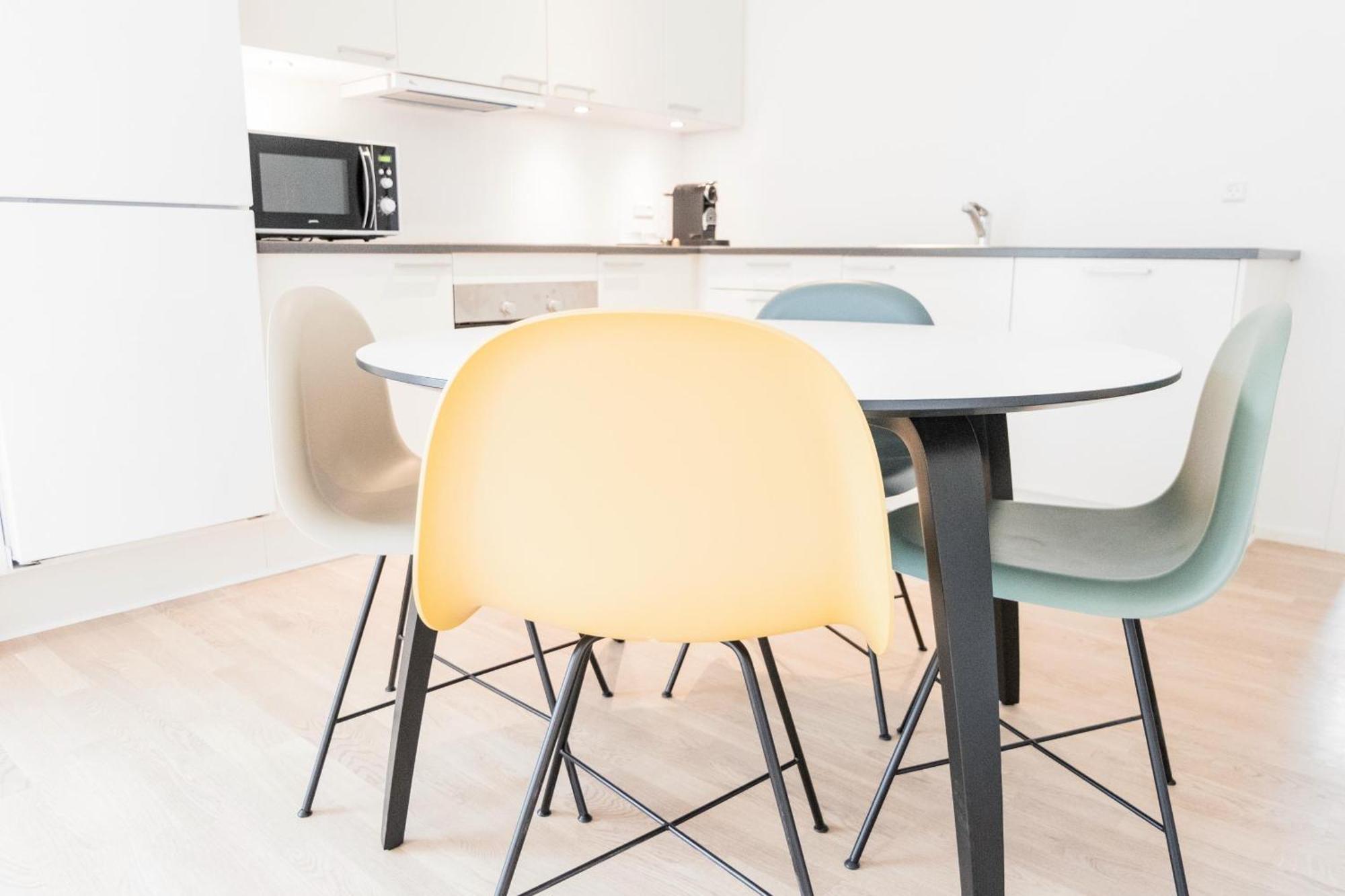 Cool 1-bed W. Private Terrace