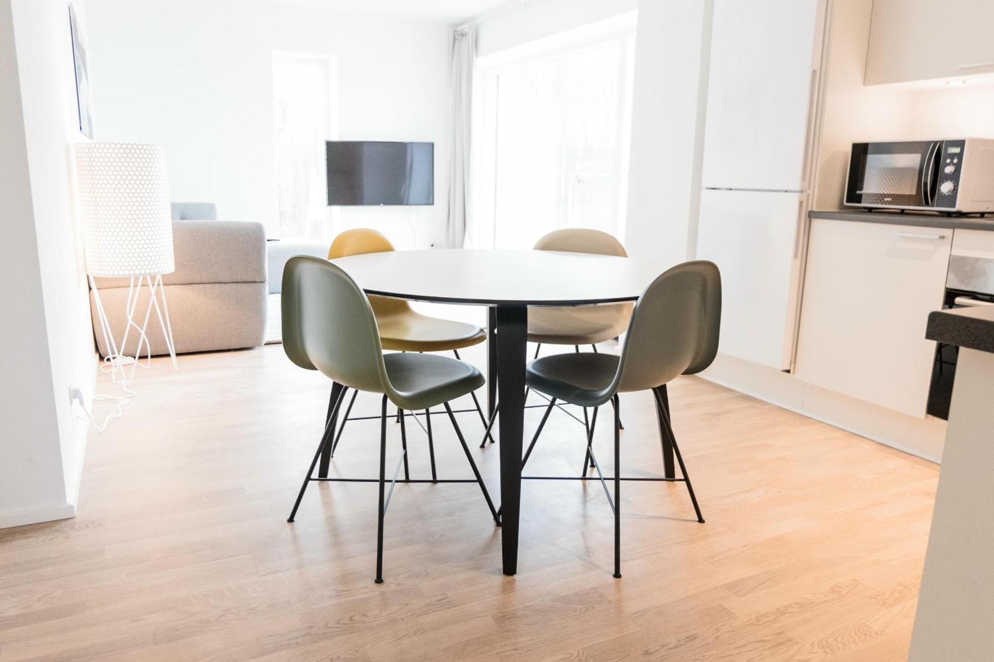 Cool 1-bed W. Private Terrace Appartement *